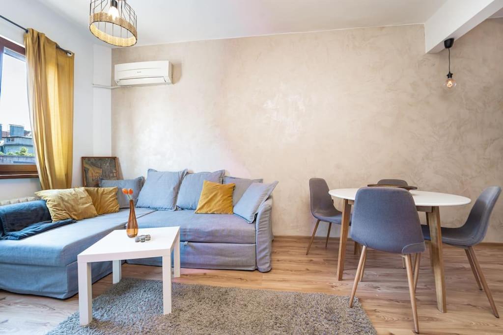 Central Apartment 2Bd Next To Vitosha Bul. София Екстериор снимка