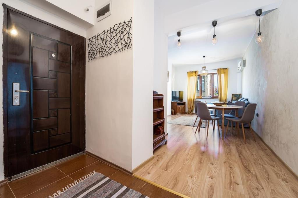 Central Apartment 2Bd Next To Vitosha Bul. София Екстериор снимка