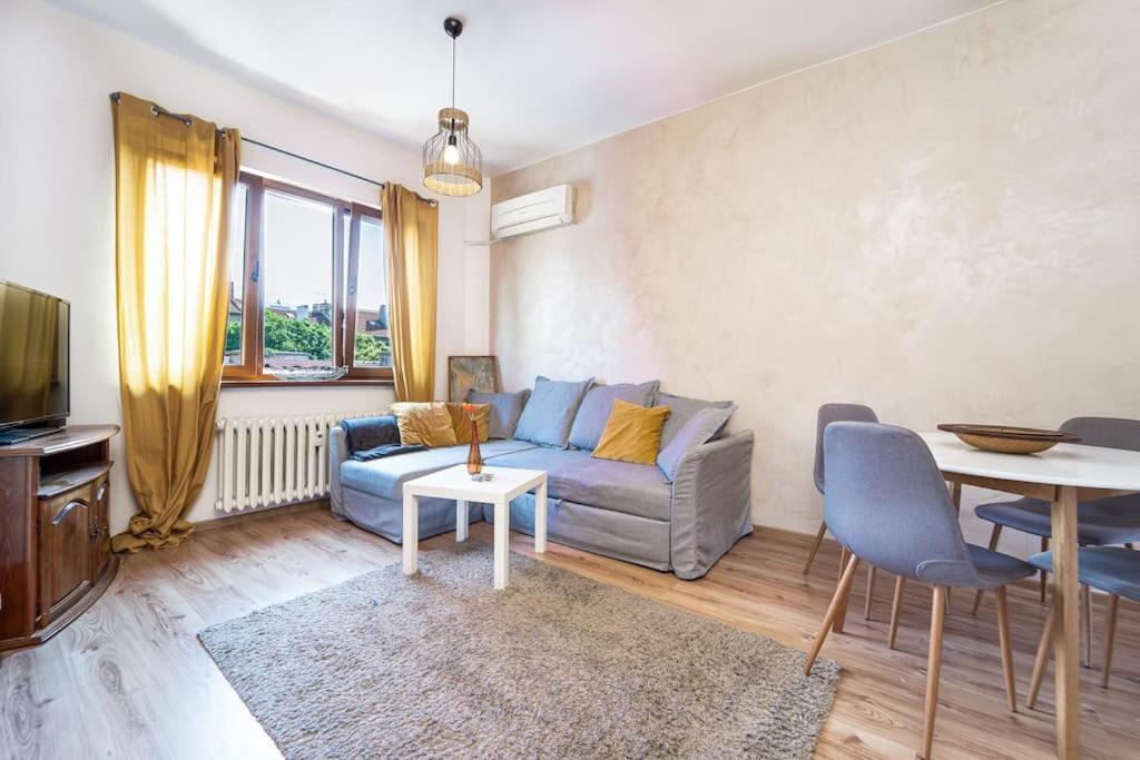 Central Apartment 2Bd Next To Vitosha Bul. София Екстериор снимка