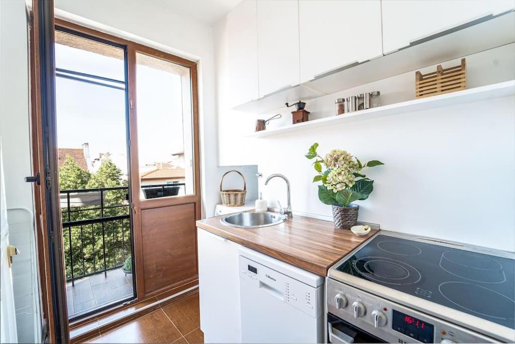 Central Apartment 2Bd Next To Vitosha Bul. София Екстериор снимка